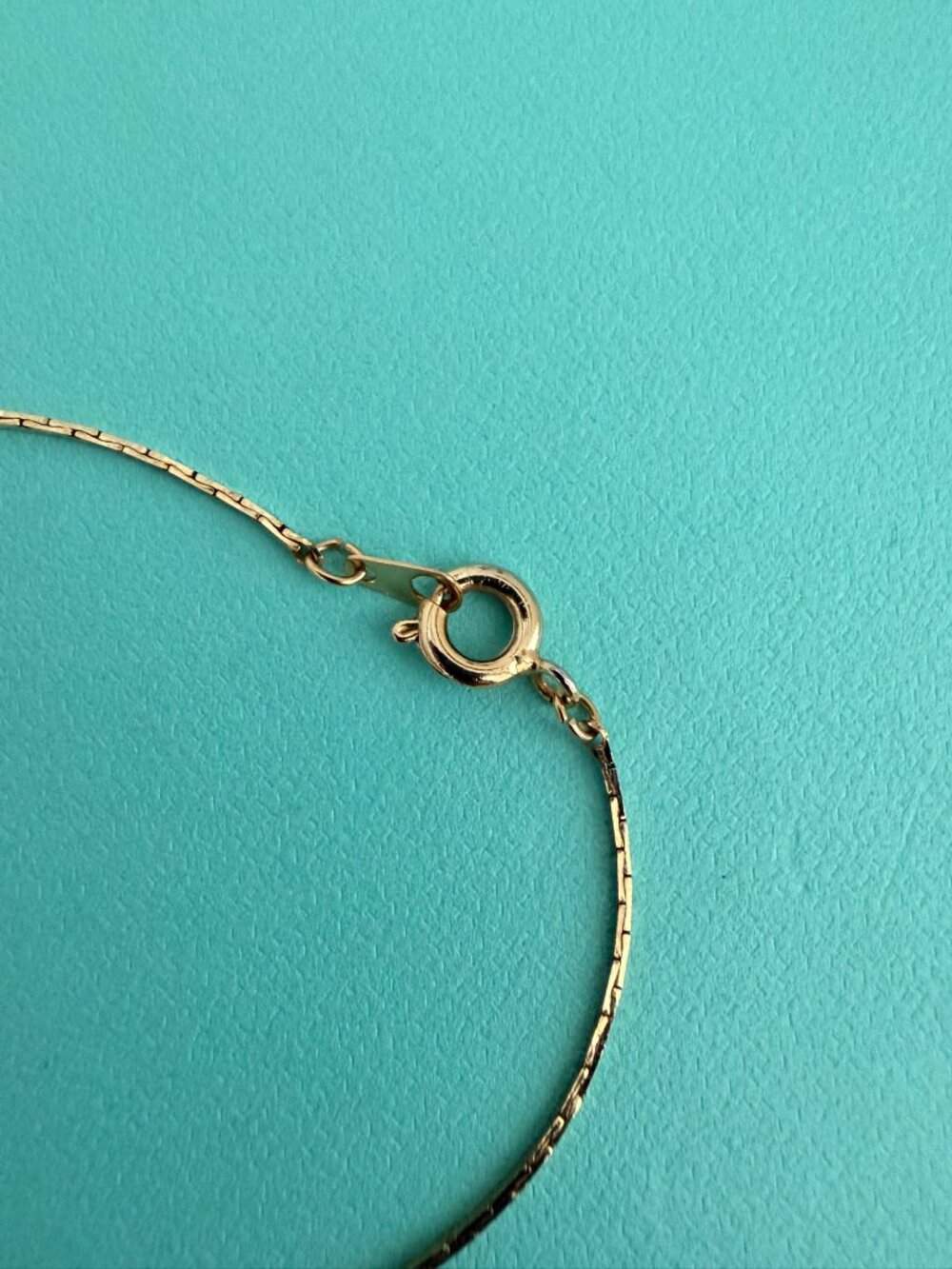 Elegant Gold Tone Chain Necklace with Prong-Set Faux Diamond Pendant - Picture 2 of 5